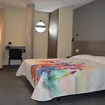 Отель Puerto Canteras 3*