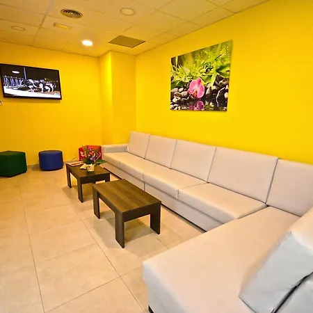 Hotel Puerto Canteras 3*